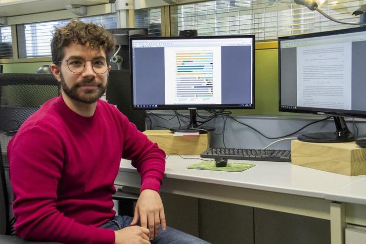 O investigador Antonio J. Cortés no Centro Interdisciplinario de Investigación en Tecnoloxías Ambientais 