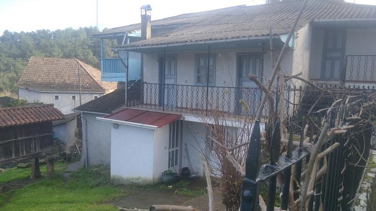 O PSOE denuncia empadroamentos en casas deshabitadas en Castrelo de Miño (Ourense) 