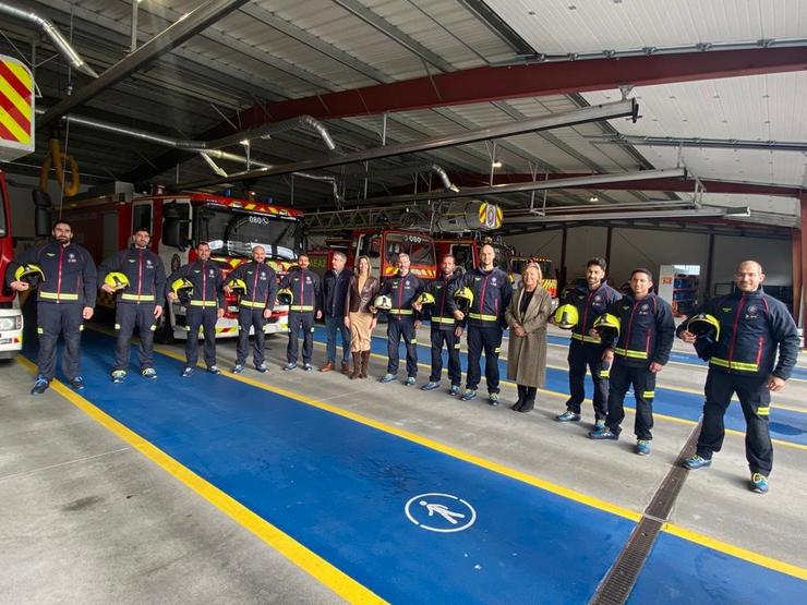 Toma de posesión bombeiros interinos no Parque de Bombeiros de Lugo / CONCELLO DE LUGO