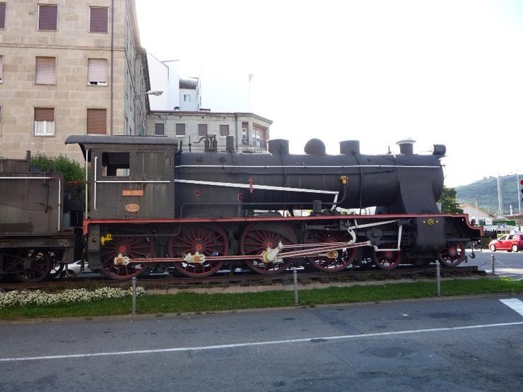 Locomotora da Ponte en Ourense 