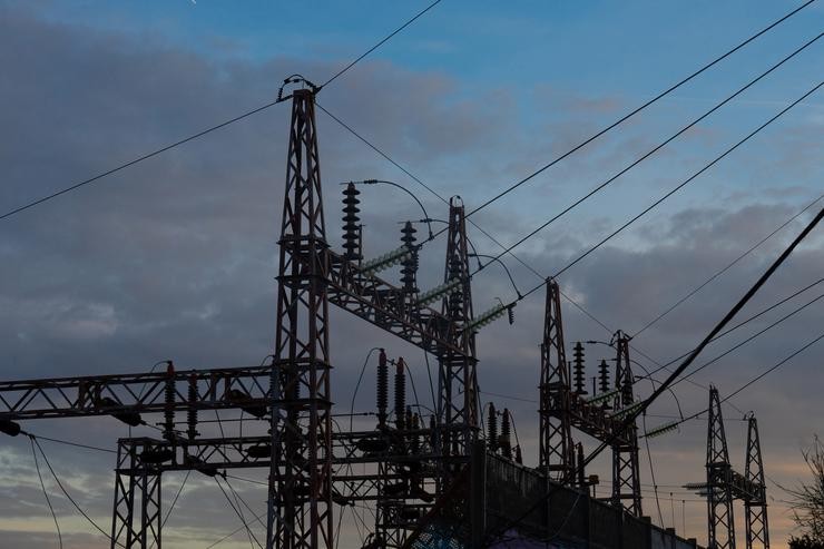 Arquivo - Tendido eléctrico, a 31 de decembro de 2022, en Barcelona, Cataluña (España).. David Zorrakino - Europa Press - Arquivo / Europa Press