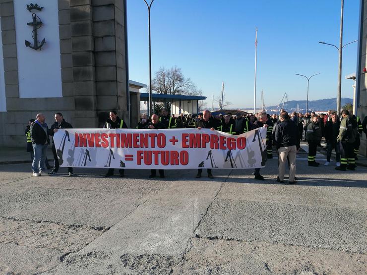 Concentración ás portas de Navantia Ferrol 