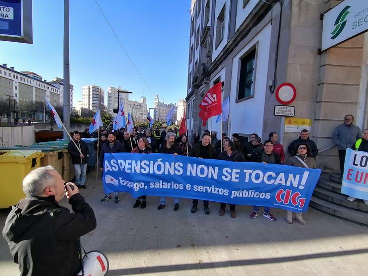 Concentración convocada pola CIG en Ferrol contra a reforma do sistema de pensións.