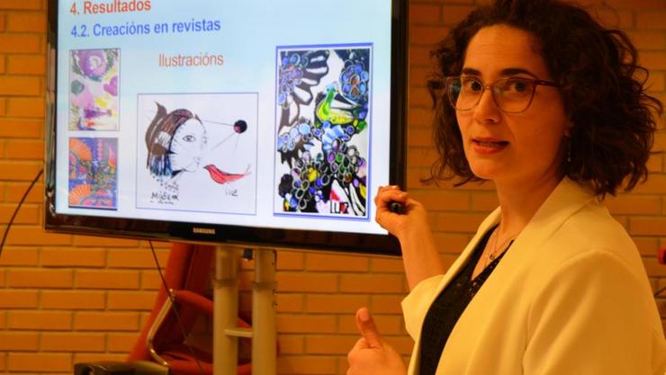 Cristina Negreira, na presentación da súa tese sobre Luz Pozo Garza / USC