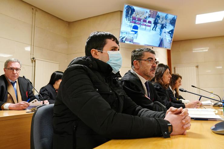 O condenado de matar ao seu sobriño no xuízo durante a lectura do veredicto na Audiencia Provincial da Coruña/ A. Ballesteros Pool - Europa Press 