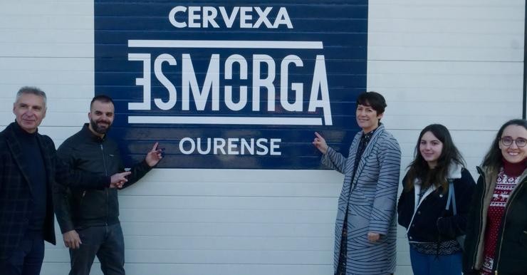 A portavoz nacional do BNG, Ana Pontón, visita a fábrica de cervexas Esmorga en Ourense en comañía do candidato nacionalista á Alcaldía, Luís Seara.. BNG / Europa Press