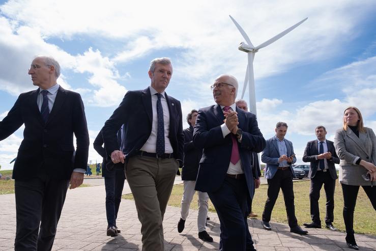 Rueda e Conde participan nunha visita ao parque eólico experimental de Sotavento / Europa Press