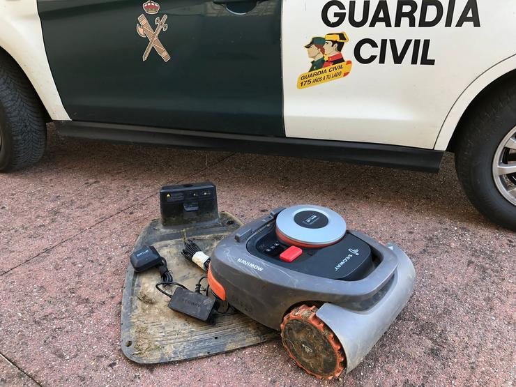 Robot cortacéspede roubado en Mondoñedo (Lugo) / Europa Press