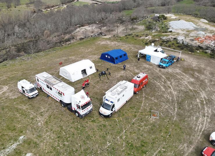 Efectivos da Xunta participando nun simulacro de incendio transfronteirizo en Vinhais 