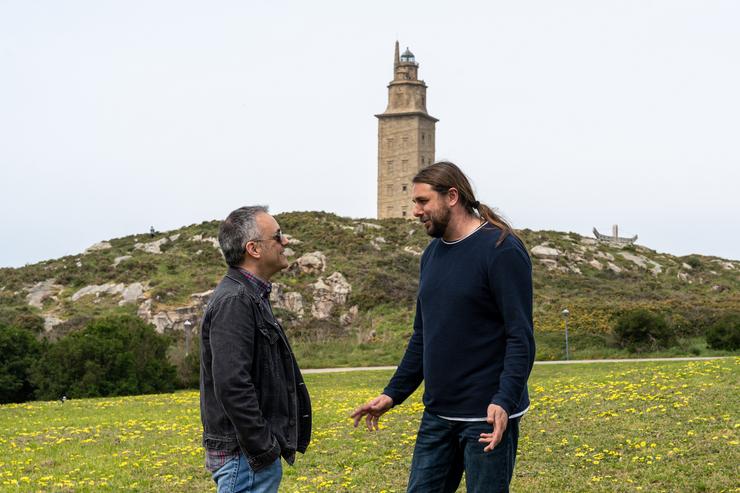 O exalcalde da Coruña Xulio Ferreiro co candidato da Marea Atlántica á alcaldía herculina, Xan Xove. MAREA ATLÁNTICA