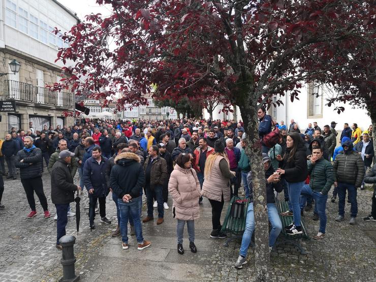 Protesta do sector bateeiro fronte á comisaría da Policía Nacional en Santiago / Europa Press