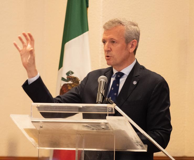 O presidente da Xunta, Alfonso Rueda, nunha intervención durante a súa viaxe a América en abril de 2023.. XUNTA / Europa Press