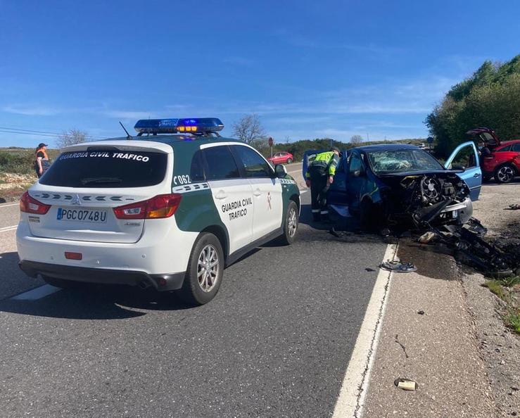 Accidente de tráfico cun falecido en Baltar.. GARDA CIVIL DE TRÁFICO