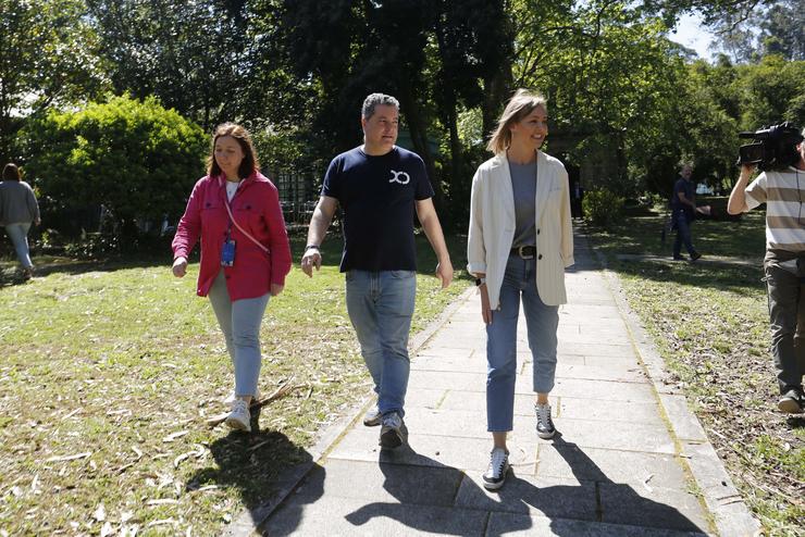 A directora xeral de Política Social, Cristina Pichel, e a conselleira de Política Social, Fabiola García, visitan a Illa de San Simón. XUNTA / Europa Press