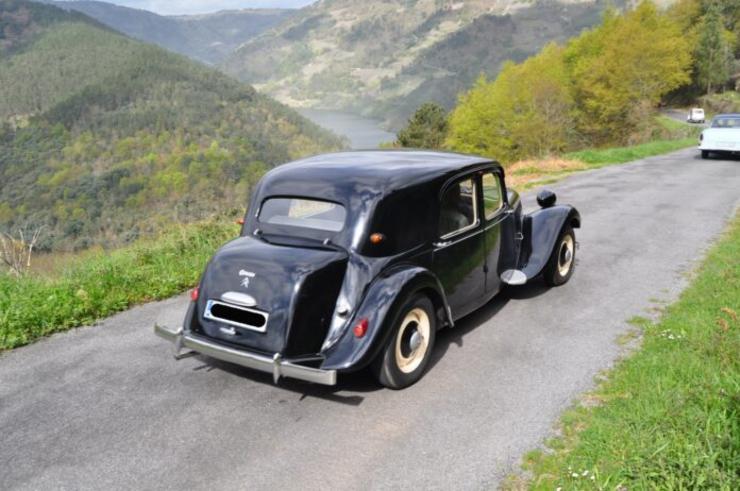 Un coche clásico, é o Citröen 11 Sport do 1937 / Foto: Club Autoclásico R.S.