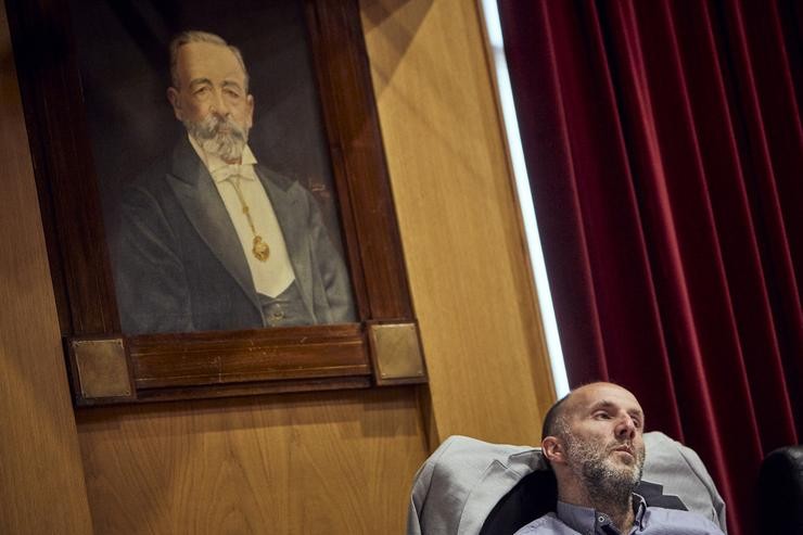 O alcalde de Ourense, Gonzalo Pérez Jácome, durante un pleno ordinario da Deputación de Ourense, a 28 de abril, en Ourense 