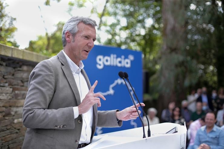 Rueda participa nun acto de partido 