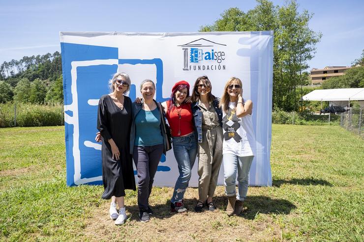 De esquerda á dereita, as actrices Sonia Castelo, Ana Santos, María Louro, Camila Bossa e Isabel Blanco, onte en Cans. Foto: Cris Andina