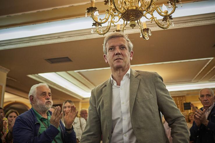 O presidente da Xunta de Galicia, Alfonso Rueda, durante un mitin do Partido Popular no hotel Restaurante Pazo de Monterrei.. Agostime - Europa Press 