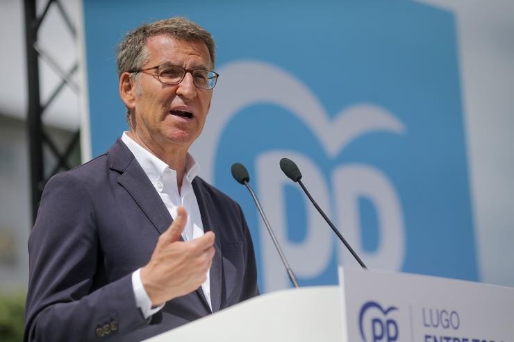 O presidente do Partido Popular, Alberto Núñez Feijóo, intervén  durante un acto electoral do Partido Popular, no Eurostars Gran Hotel Lugo, a 19 de maio de 2023, en Lugo, Galicia (España). O acto de campaña do partido celébrase de face á p. Carlos Castro - Europa Press