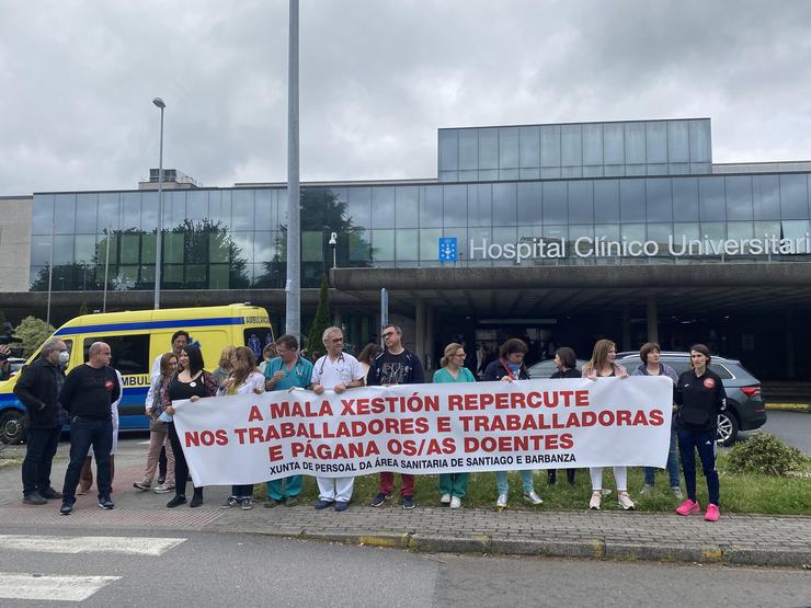 Protesta de médicos internistas no CHUS. / Europa Press