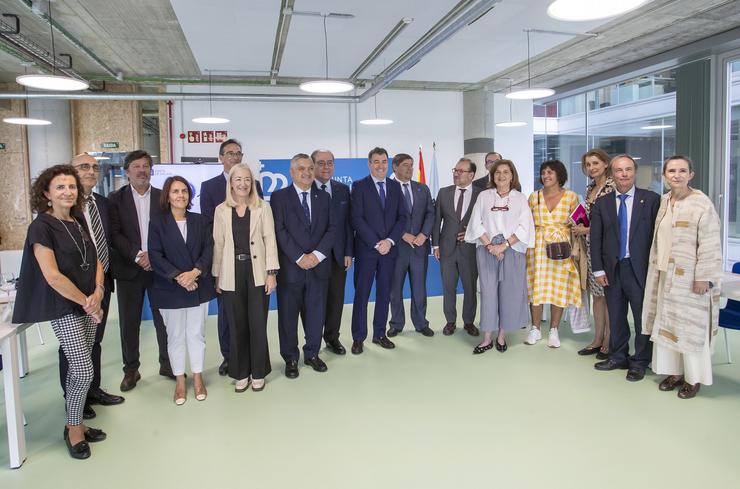 O conselleiro de Cultura, Educación, FP e Universidades, Román Rodríguez, preside a reunión do Consello Galego de Universidades.. XUNTA - CONCHI PAZ / Europa Press