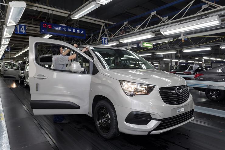 Arquivo - Produción do Opel Combo na planta de Stellantis Vigo.. OPEL - Arquivo