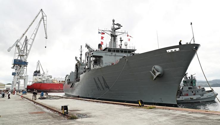 O BAC. Patiño á súa chegada ao peirao nº10 do Estaleiro de Navantia con motivo do seu regreso do despregamento na Agrupación Naval Permanente da OTAN núm. 2, a 26 de xuño de 2023, en Ferrol, A Coruña, Galicia (España). O Buque de Aprovisionamento. Raúl Lomba - Europa Press 