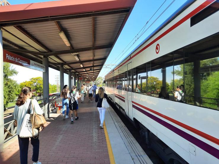 Estación de proximidade de Renfe / RENFE 