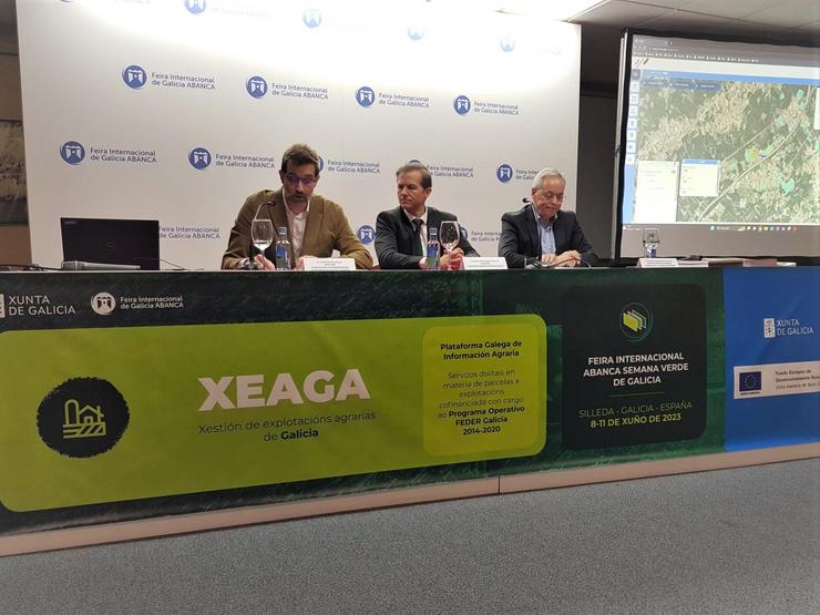 A Xunta presenta unha plataforma informática para que os gandeiros xestionen todos os datos das súas granxas. MEDIO RURAL 