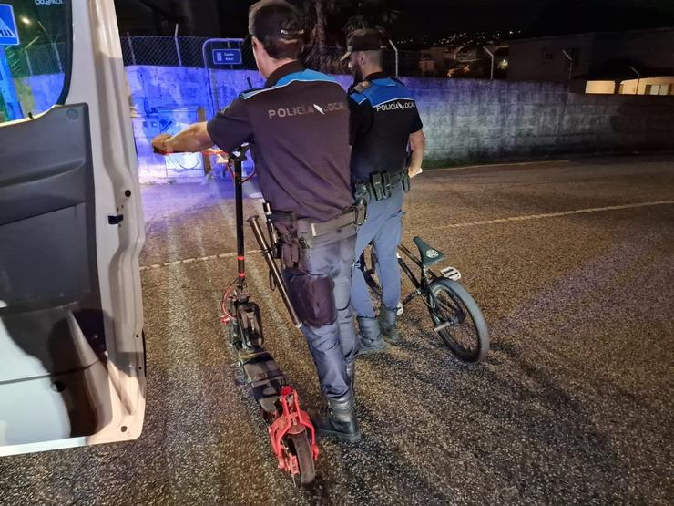 Patinete e bicicleta intervida en Poio (Pontevedra).. POLICÍA LOCAL POIO / Europa Press
