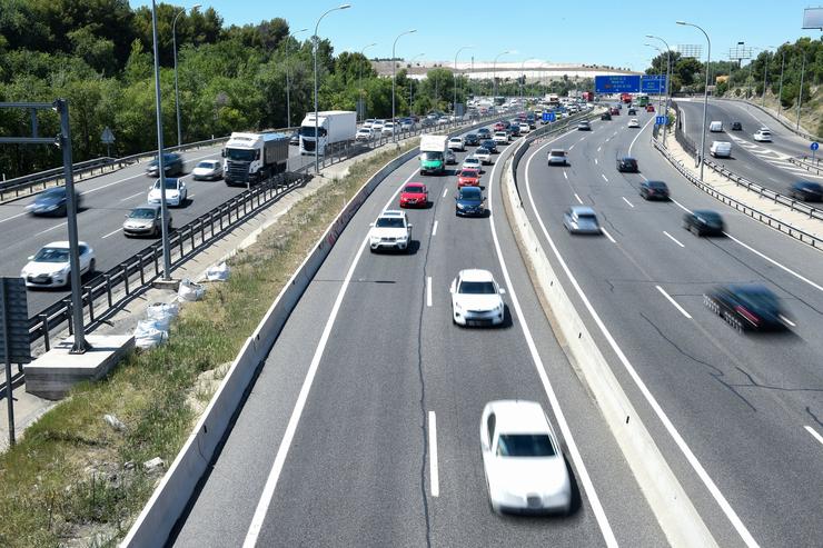 Vehículos na autovía A-3, na operación saída da segunda quincena de xullo, a 14 de xullo de 2023, en Madrid / Gustavo Valente - Europa Press