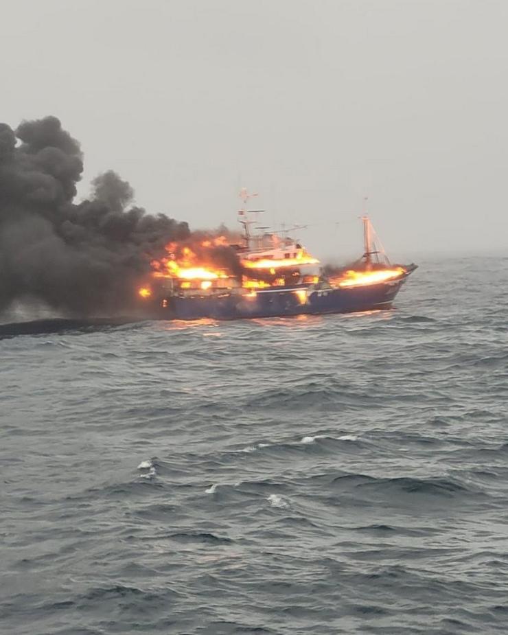 Incendio do 'Novo San Juan'. OPP-7 PORTO DE BURELA 