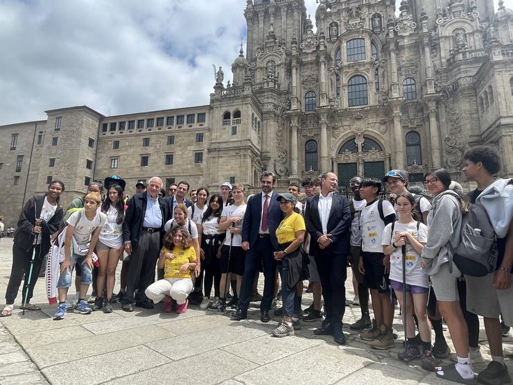 A embaixadora de Estados Unidos en España, Julissa Reynoso, na súa chegada á Praza do Obradoiro. 