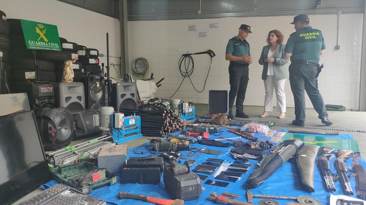 Cuartel da Garda Civil de Santiago onde se almacena parte do material intervido na operación Salvamorel/ Europa Press