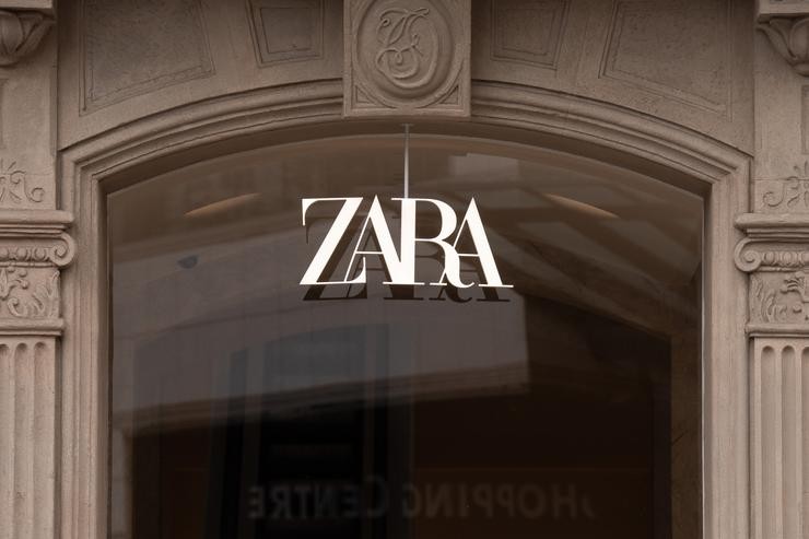 Unha tenda da franquicia Zara en Barcelona, a 7 de agosto de 2023 / David Zorrakino - Europa Press - Arquivo