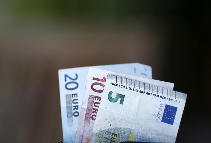 Billetes, moedas, euros, euro, diñeiro. / EUROPA PRESS 