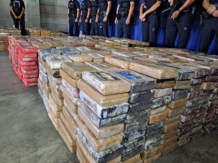 Máis de 9,4 toneladas de cocaína incautada por Policía Nacional e funcionarios da Axencia Tributaría no maior golpe contra ao narcotráfico en España 