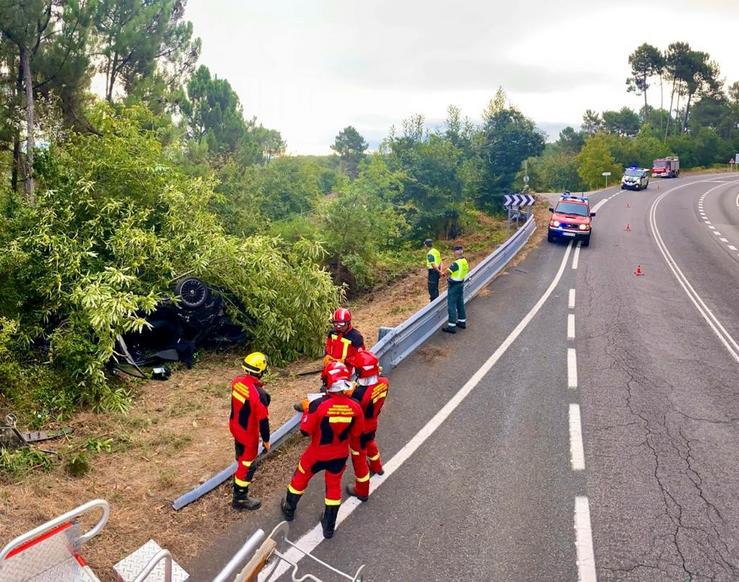 Accidente no que faleceu un mozo en Ramirás, Ourense. GARDA CIVIL DE OURENSE / Europa Press
