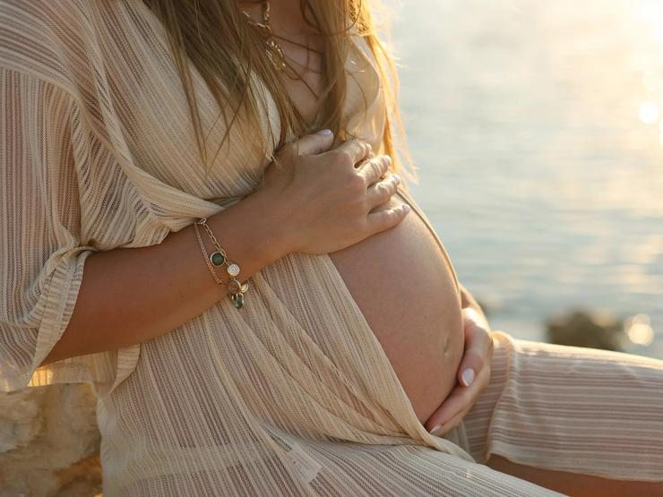 Muller embarazada toma o sol / HOSPITAL VITHAS - Arquivo 