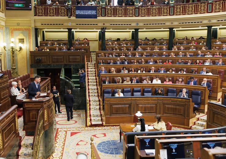 O portavoz de ERC no Congreso, Gabriel Rufián, intervén durante unha sesión plenaria na apróbase o uso das linguas cooficiais no Congreso dos Deputados /  Marcos Villaoslada - Europa Press