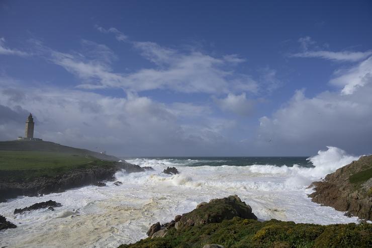 Ondada no litoral da Coruña / M. Dylan - Arquivo
