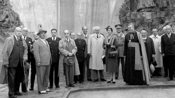 Inauguración polo ditador Franco do encoro de Santo Estevo de Ribas de Sil en 1956 / Arquivo