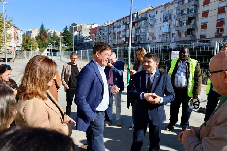 O secretario xeral do PSdeG, José Ramón Gómez Besteiro, visita xunto ao delegado do Goberno, Pedro Blanco, a estación de san Francisco de Ourense / PSDEG