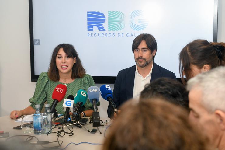A conselleira de Economía e o conselleiro delegado de RDG, María Jesús Lorenzana e Emilio Bruquetas, respectivamente / MONICA ARCAY CARRO 