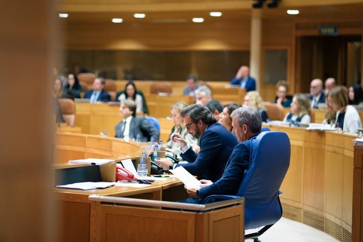 Rueda, no hemiciclo galego, durante a comparecencia na Cámara.. Xunta de Galicia / Europa Press