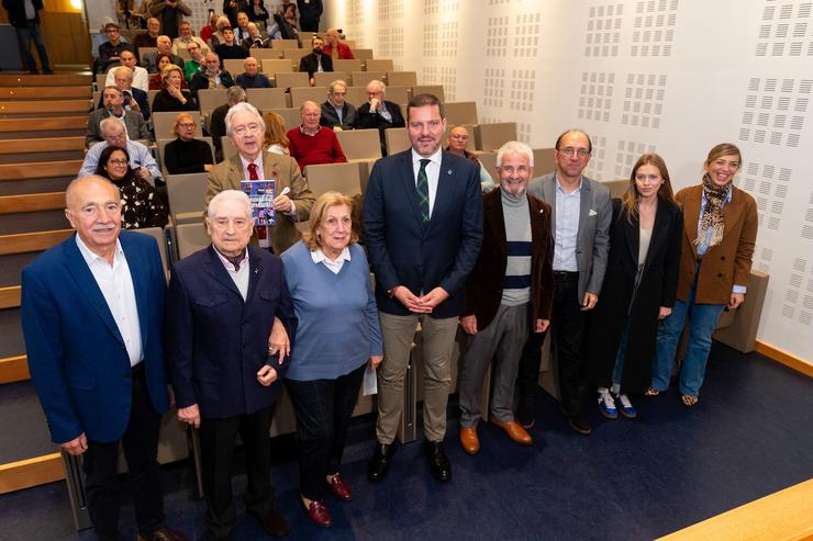 O Conselleiro De Cultura, Lingua E Xuventude, José López Campos, Participa Na Presentación Do Libro 