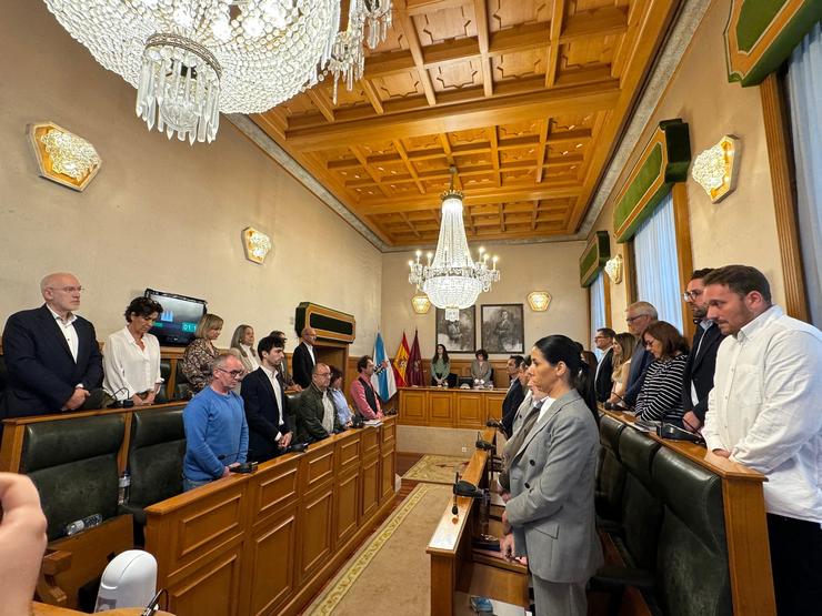 Minuto de silencio no pleno do Concello de Santiago de Compostela polas vítimas da DANA en Valencia / CONCELLO DE SANTIAGO