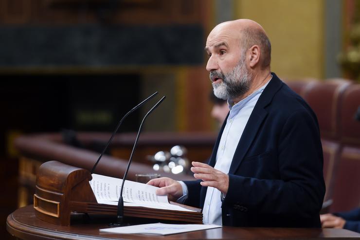 O deputado do BNG Néstor Rego intervén durante un pleno no Congreso dos Deputados, a 29 de outubro de 2024, en Madrid / Gustavo Valiente - Arquivo