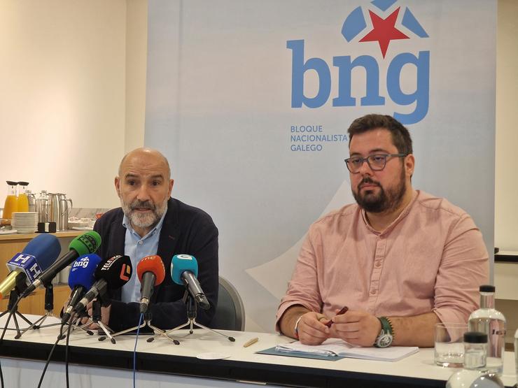 Néstor Rego e Xabier Pérez Igrexas este mércores en Vigo / PEDRO DAVILA
